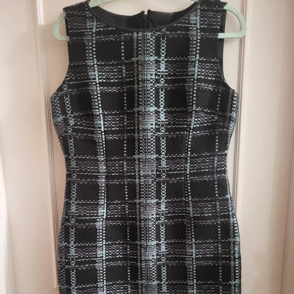 Tahari Plaid Jacquard Sheath Dress - Black & Ivory - Size 8